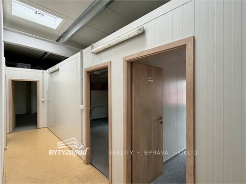 Pronájem skladu / haly, 820 m² 10