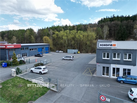 Pronájem skladu / haly, 820 m² 0