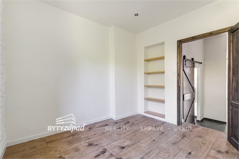 Prodej rodinného domu, 93 m² - 8