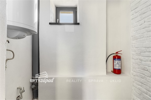 Prodej rodinného domu, 93 m² 10