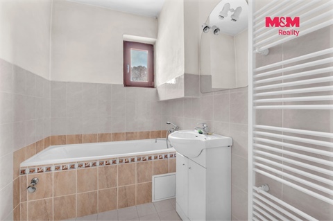Prodej rodinného domu, 123 m² 8