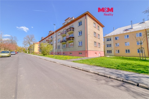 Prodej bytu 3kk, 77 m² 0
