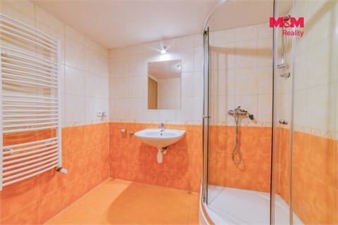 Prodej rodinného domu, 193 m² 14