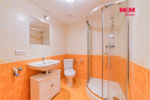 Prodej rodinného domu, 193 m² 16