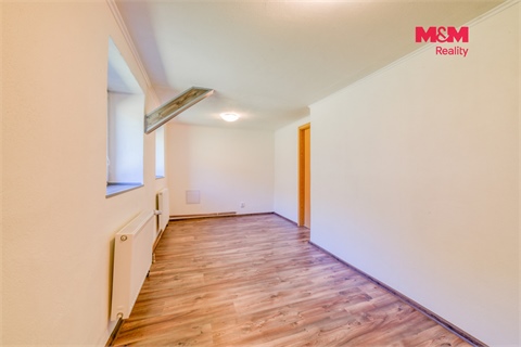 Prodej rodinného domu, 193 m² 10