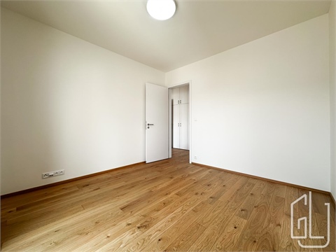 Pronájem bytu 3kk, 86 m² 12