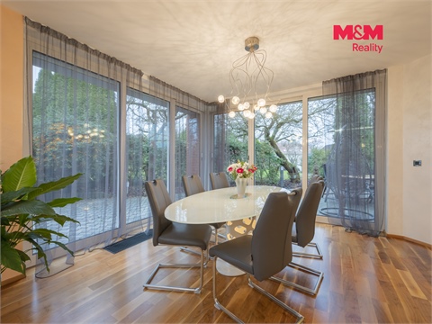 Prodej rodinného domu, 350 m² - 10