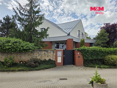 Prodej rodinného domu, 350 m² - 6