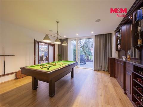 Prodej rodinného domu, 350 m² - 2