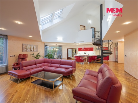 Prodej rodinného domu, 350 m² - 4