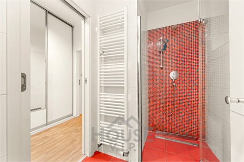 Prodej bytu 2kk, 46 m² - 18