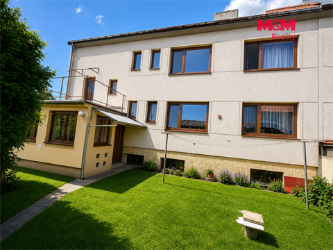 Prodej rodinného domu, 220 m² - 8