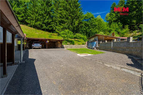 Prodej rodinného domu, 360 m² - 24