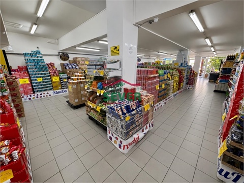 Prodej obchodních prostor, 220 m² - 2