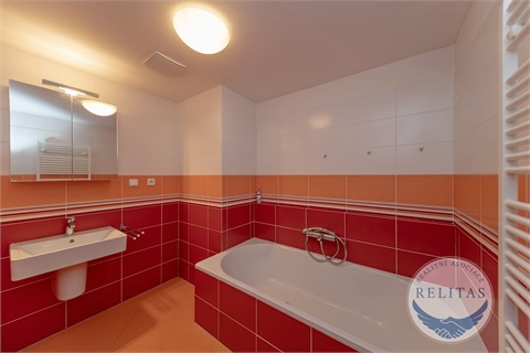 Pronájem bytu 3kk, 93 m² - 6