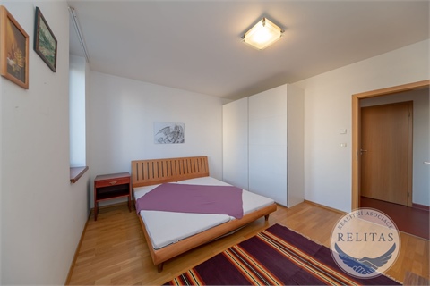 Pronájem bytu 3kk, 93 m² - 8