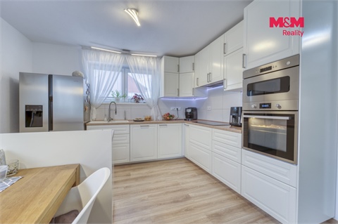 Prodej rodinného domu, 144 m² - 8