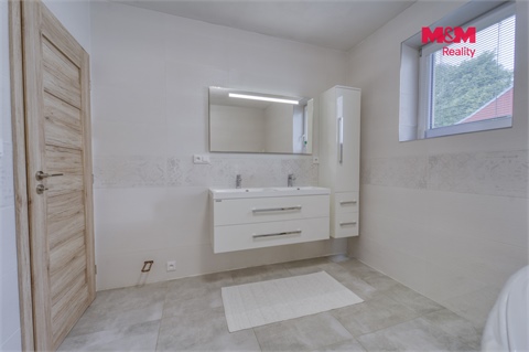 Prodej rodinného domu, 144 m² 14