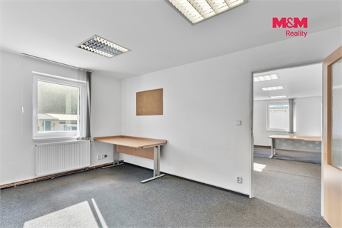 Prodej kanceláře, 852 m² 8
