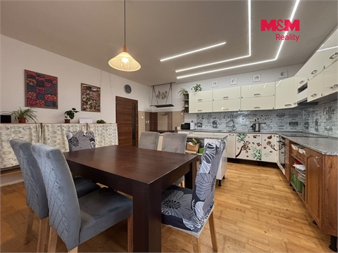 Prodej rodinného domu, 210 m² - 26