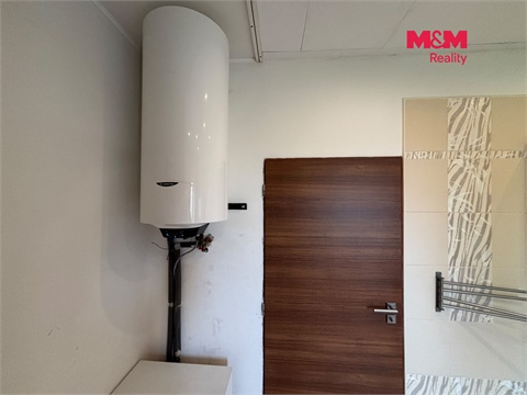 Prodej rodinného domu, 210 m² - 22