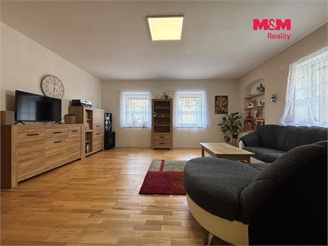 Prodej rodinného domu, 210 m² - 2