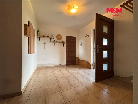 Prodej rodinného domu, 210 m² - 12