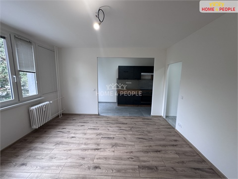 Pronájem bytu 3+1, 64 m² - 2