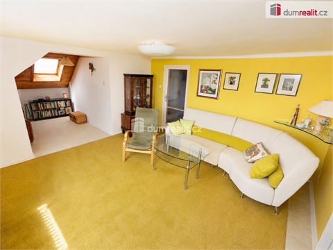 Prodej rodinného domu, 348 m² - 24