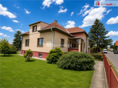 Prodej rodinného domu, 348 m² - 2