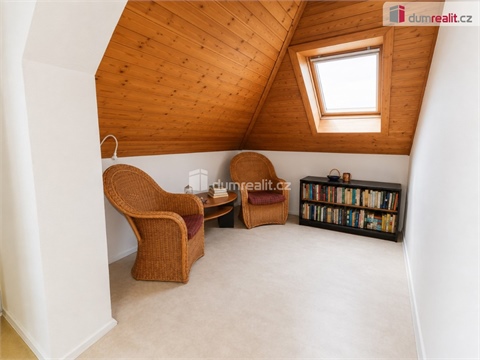 Prodej rodinného domu, 348 m² 24