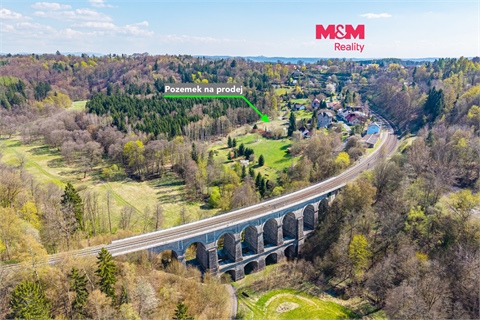 Prodej stavebního pozemku, 1 064 m² 0