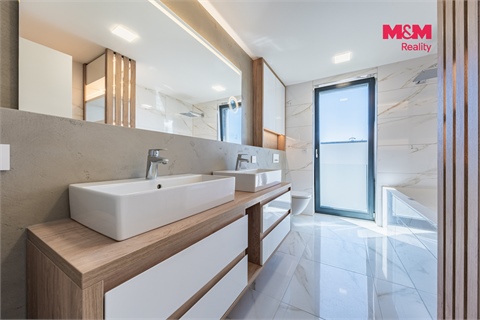 Prodej rodinného domu, 201 m² 12