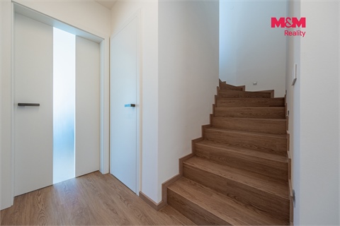 Prodej rodinného domu, 201 m² - 6