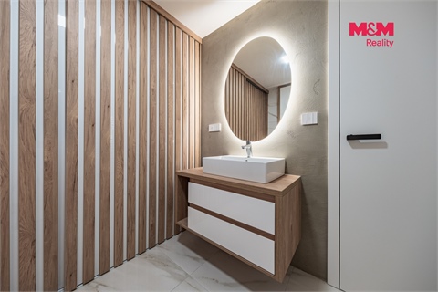 Prodej rodinného domu, 201 m² - 10