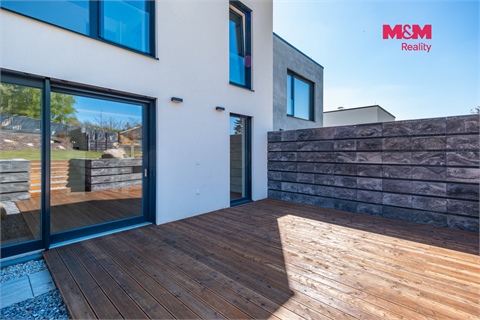 Prodej rodinného domu, 219 m² - 0
