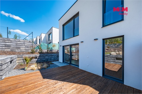 Prodej rodinného domu, 219 m² - 2