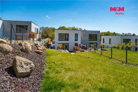 Prodej rodinného domu, 219 m² 2