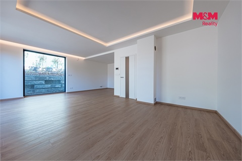 Prodej rodinného domu, 219 m² - 6