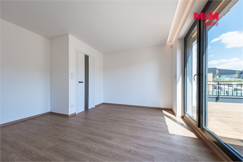 Prodej rodinného domu, 219 m² - 10