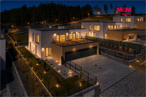 Prodej rodinného domu, 219 m² - 0
