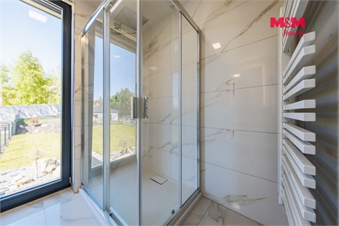 Prodej rodinného domu, 219 m² 10