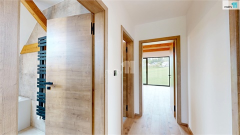 Prodej rodinného domu, 200 m² 18