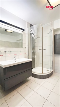 Pronájem bytu 3kk, 94 m² - 8