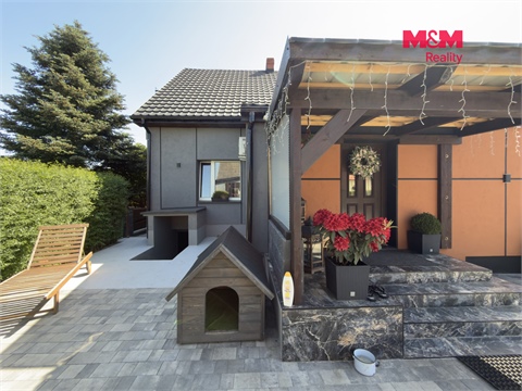 Prodej rodinného domu, 102 m² - 14