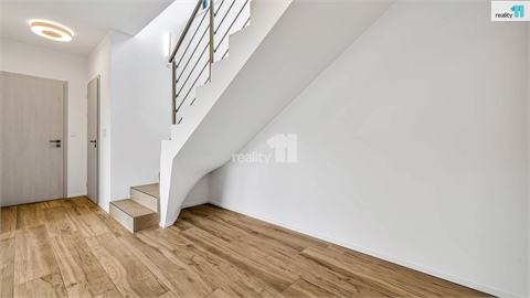 Prodej rodinného domu, 200 m² 16