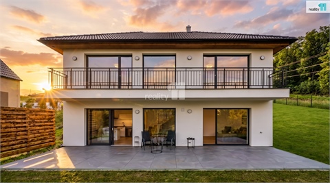Prodej rodinného domu, 200 m² - 2