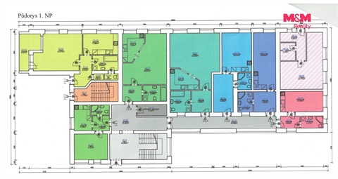 Prodej komerčního objektu, 842 m² 10