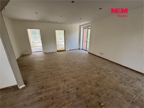 Prodej komerčního objektu, 842 m² 4