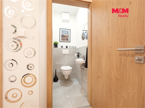 Prodej bytu 3kk, 76 m² 18